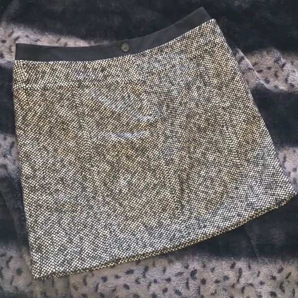 LOFT Dresses & Skirts - LOFT skirt